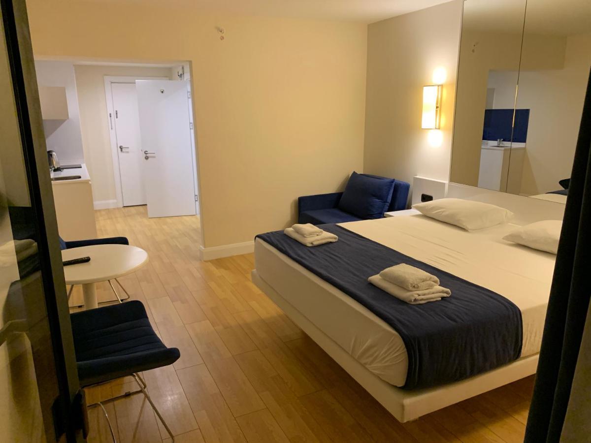 Vip Aparthotel Orbi City Sea View Batoemi Buitenkant foto