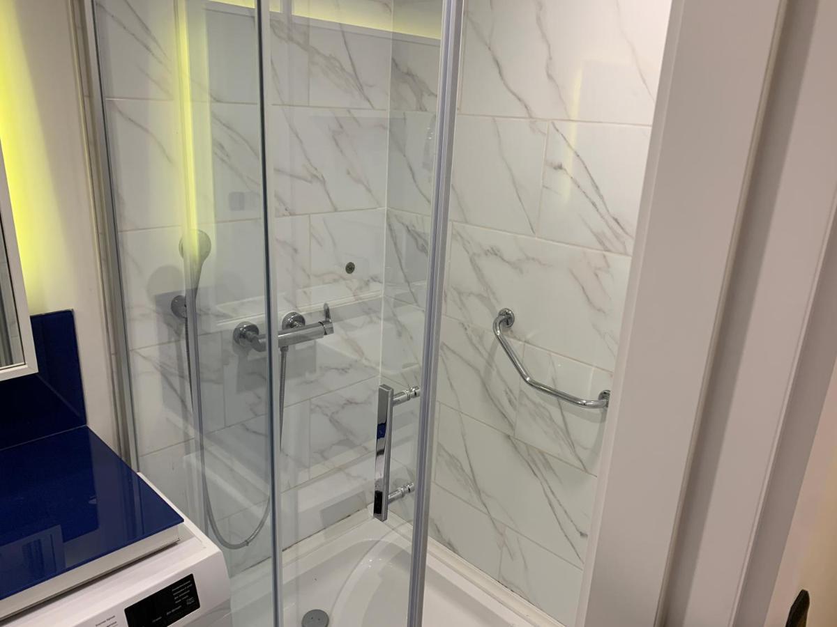 Vip Aparthotel Orbi City Sea View Batoemi Buitenkant foto