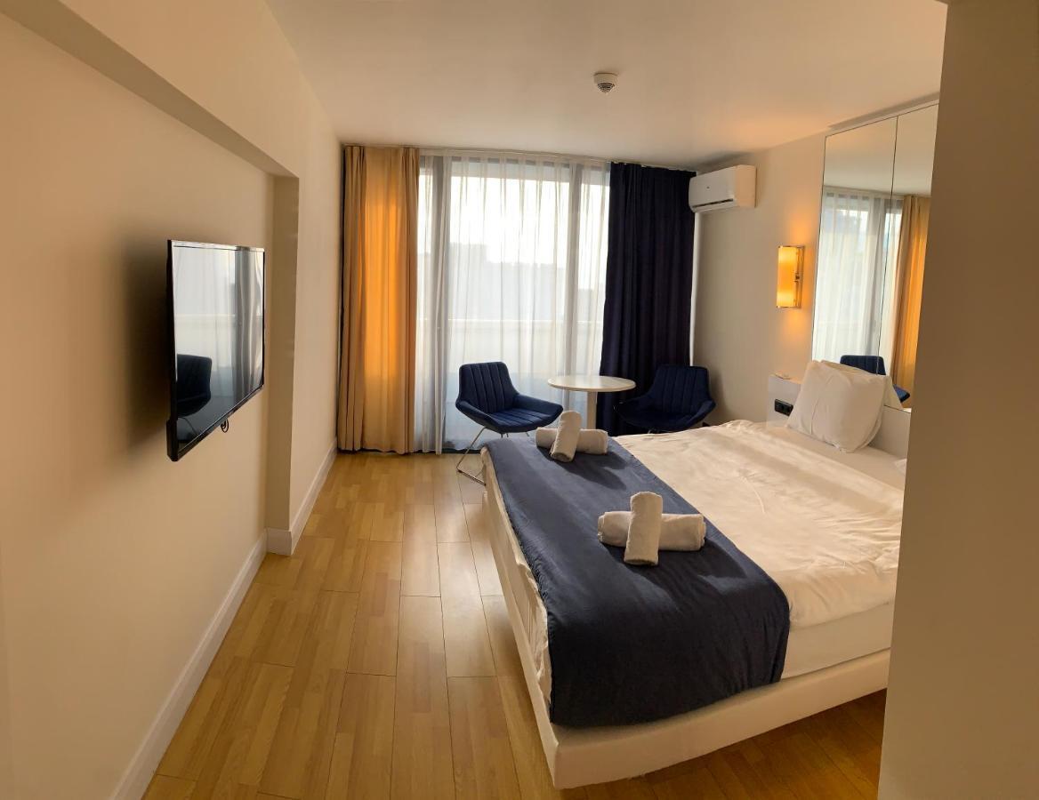 Vip Aparthotel Orbi City Sea View Batoemi Buitenkant foto